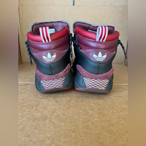 Men’s Adidas Size 10.5 - Picture 4 of 5